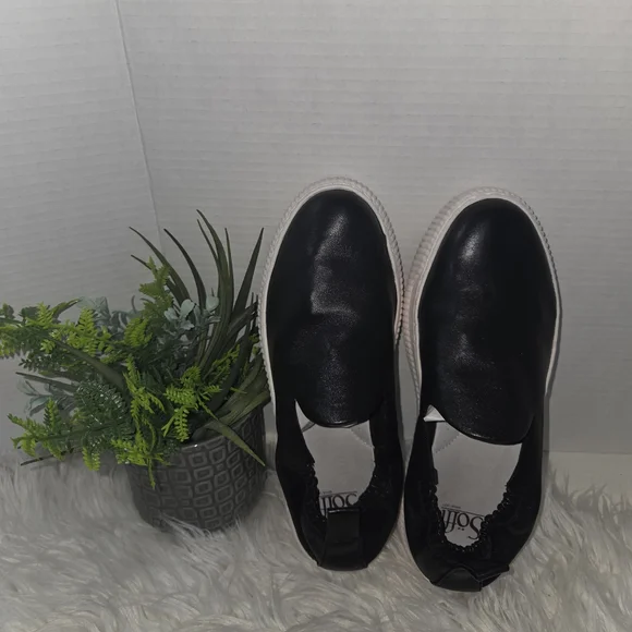 Sofft Somers II Black Slip-On Leather Flats with White Platform Sole. Size 8 - Picture 5 of 9